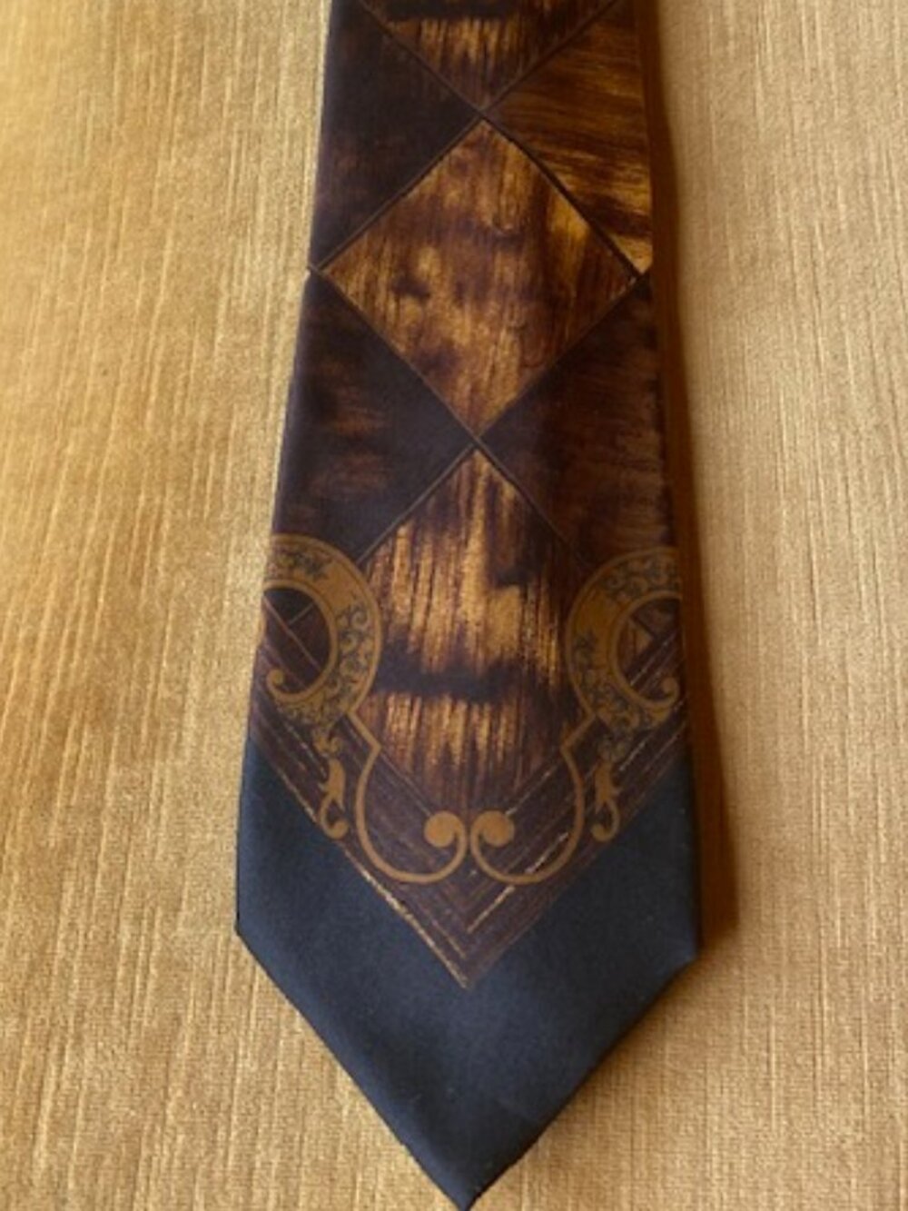 GIANFRANCO FERRE Brown & Gold Baroque Print Silk Tie Italy 60"-3".3/4 EX COND